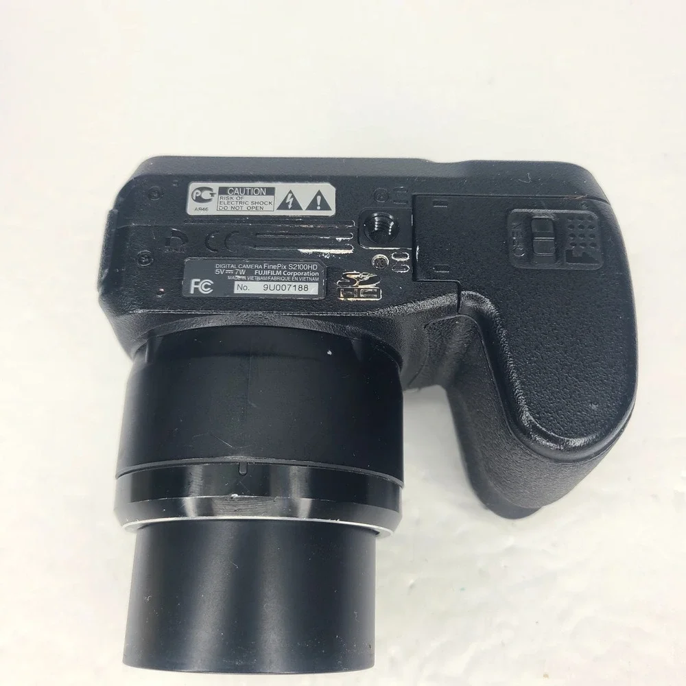 Fujifilm‎ FinePix S2100HD 10.0MP Digital Camera 15X Optical Zoom Black - TESTED